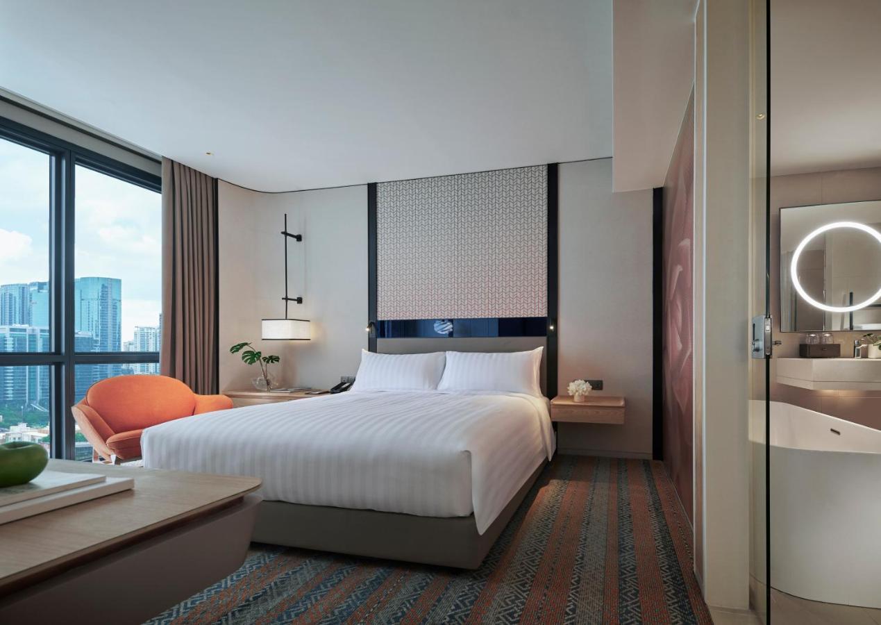 Amari Kuala Lumpur Hotel Buitenkant foto Deluxe Room
