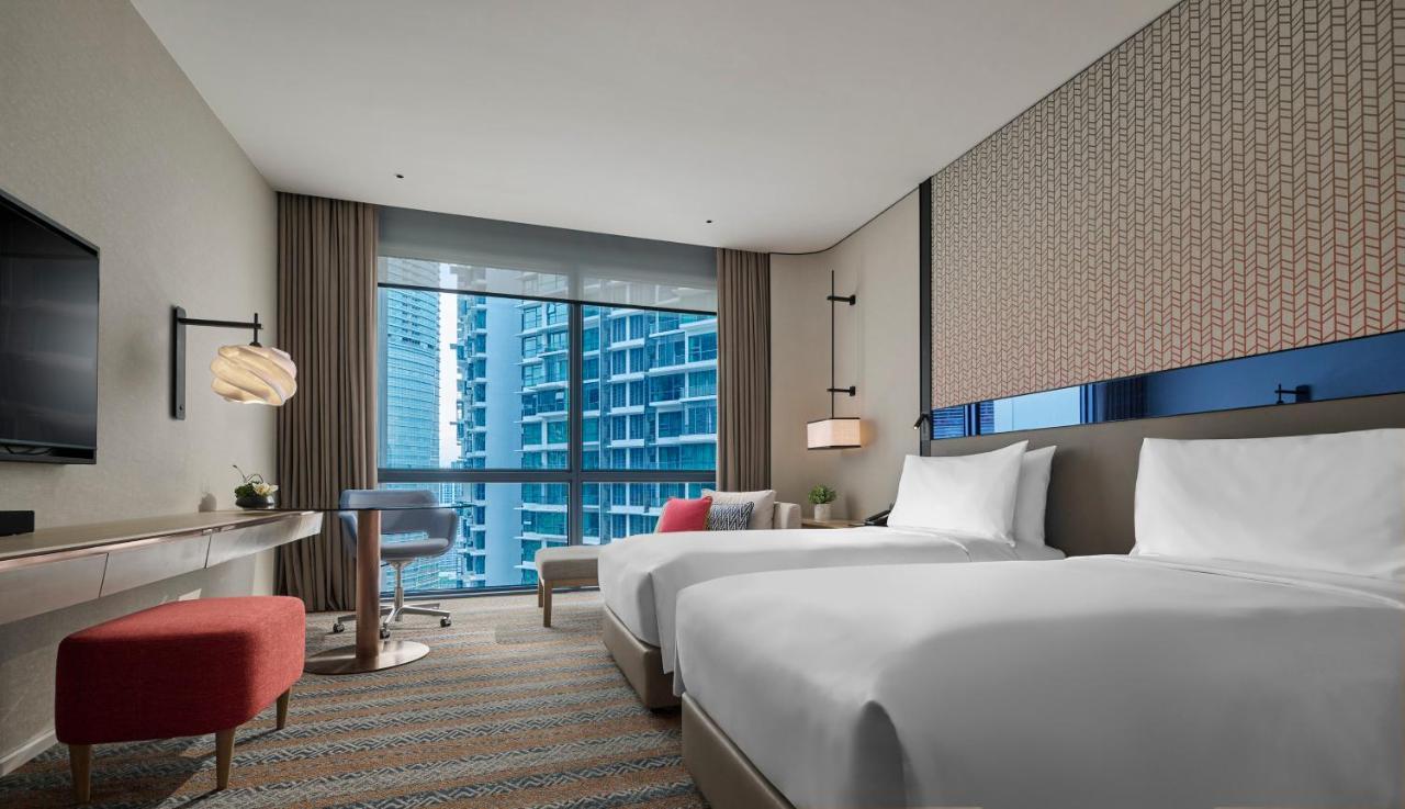 Amari Kuala Lumpur Hotel Buitenkant foto Deluxe Room